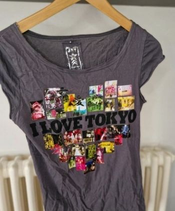 Tee-shirt Tokyo taille M jennyfer