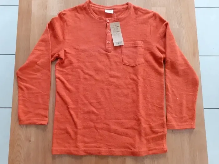 Tee-shirt TAO 10 ans neuf