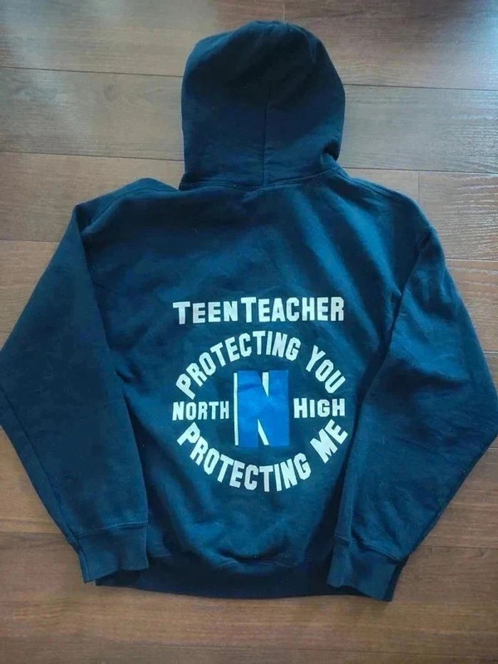 Lot de deux sweat shirt à capuche, vintage/université américaine, taille M - photo numéro 2