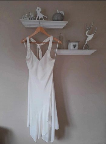 Robe dos nu 👗 chic