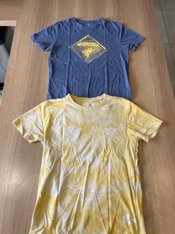 Lot de 2 tee shirt taille 14 ans