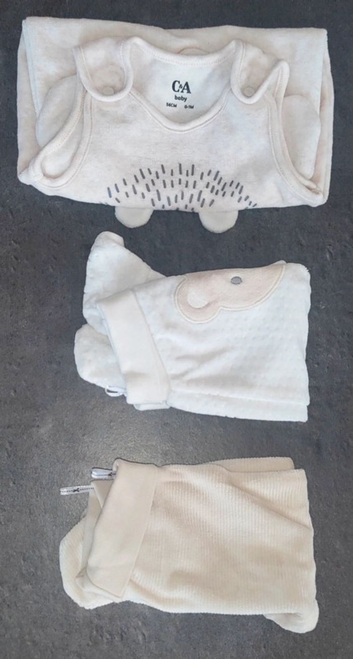 Lot vêtements bébé mixte