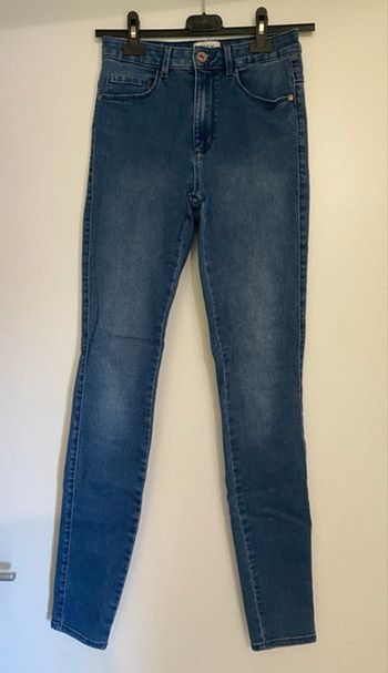 Jean brut taille 36 comme neuf