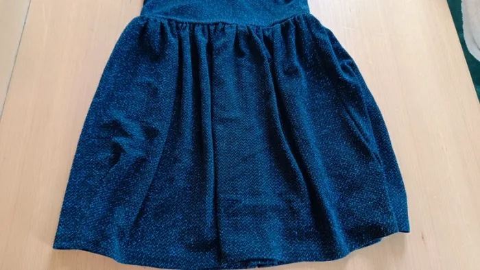 Robe de soirée bleu scintillante - photo numéro 4