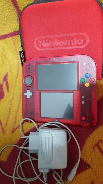 Nintendo 2ds edition Pokémon rouge
