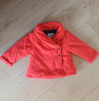 Joli Manteau / Veste / Blouson Doublé Obaïbi rouge / intérieur bleu marine 12 mois - 74cm