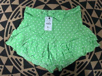 Joli short vert fluo femme