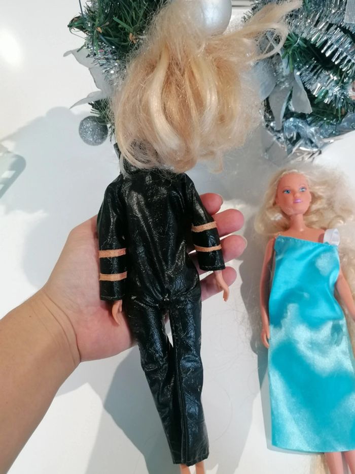 Lot 2 barbies 👧🏻 - photo numéro 6