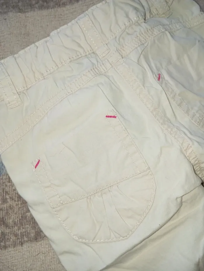 Pantalon en toile beige Kiabi taille 24 mois - photo numéro 7