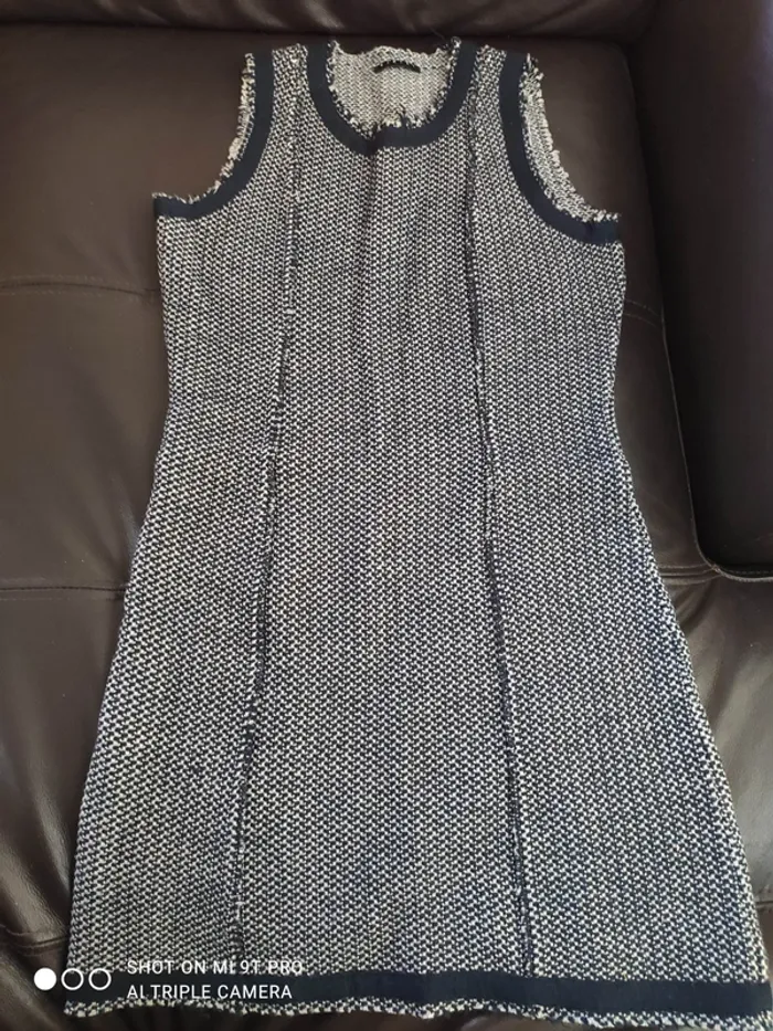 Robe chaude Sisley bleu blanc 36