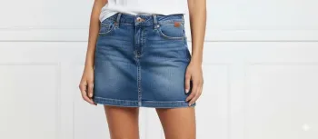 Jupe Courte en Jean Bleue - Style Intemporel - Taille 42