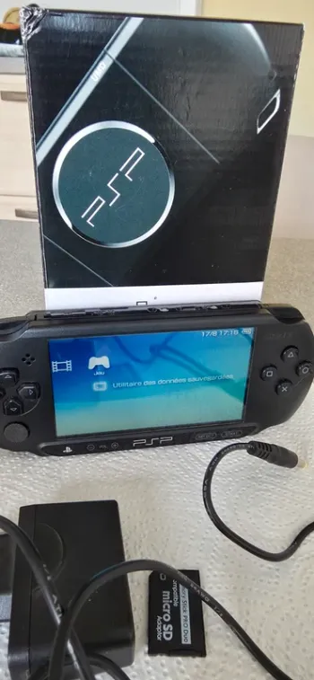 PSP E1004 Street