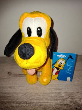 Peluche pluto qui aboie neuve