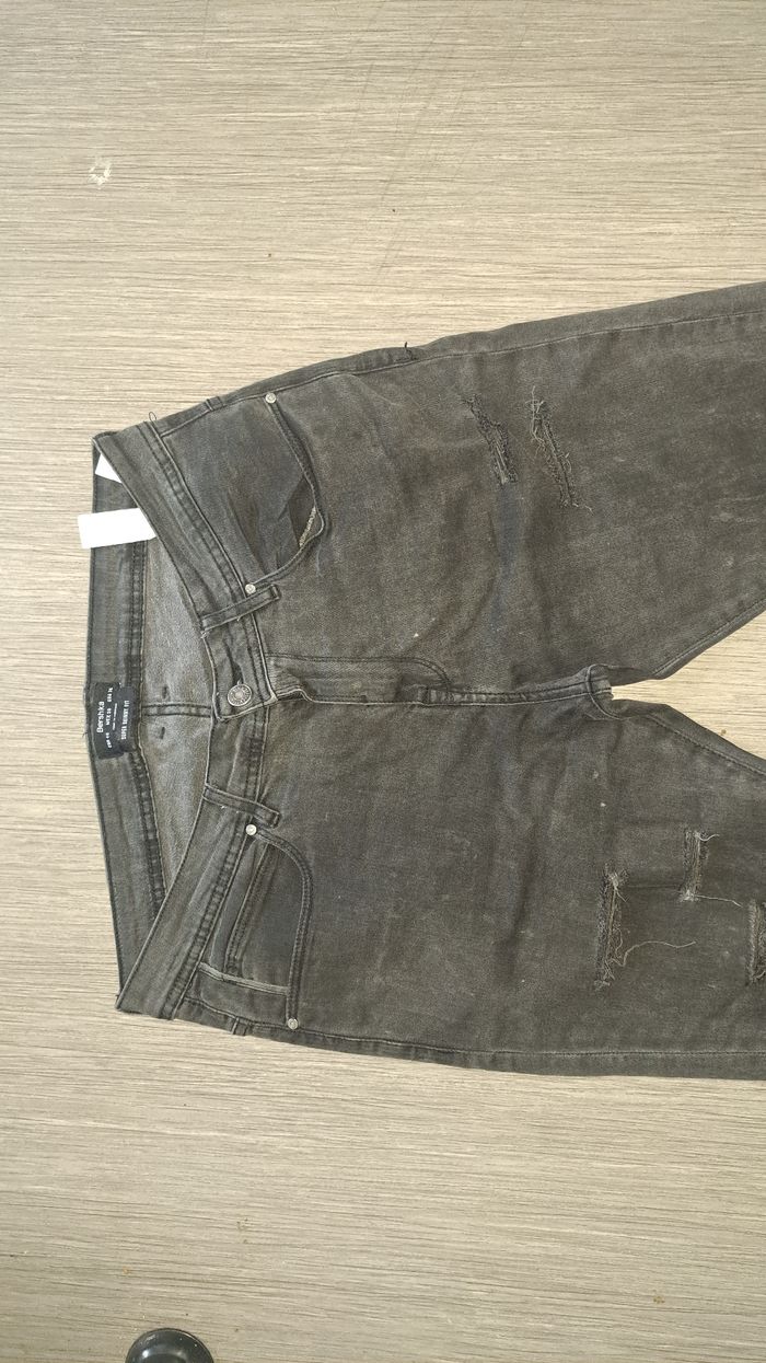 Jean slim troués homme taille 44 - photo numéro 4
