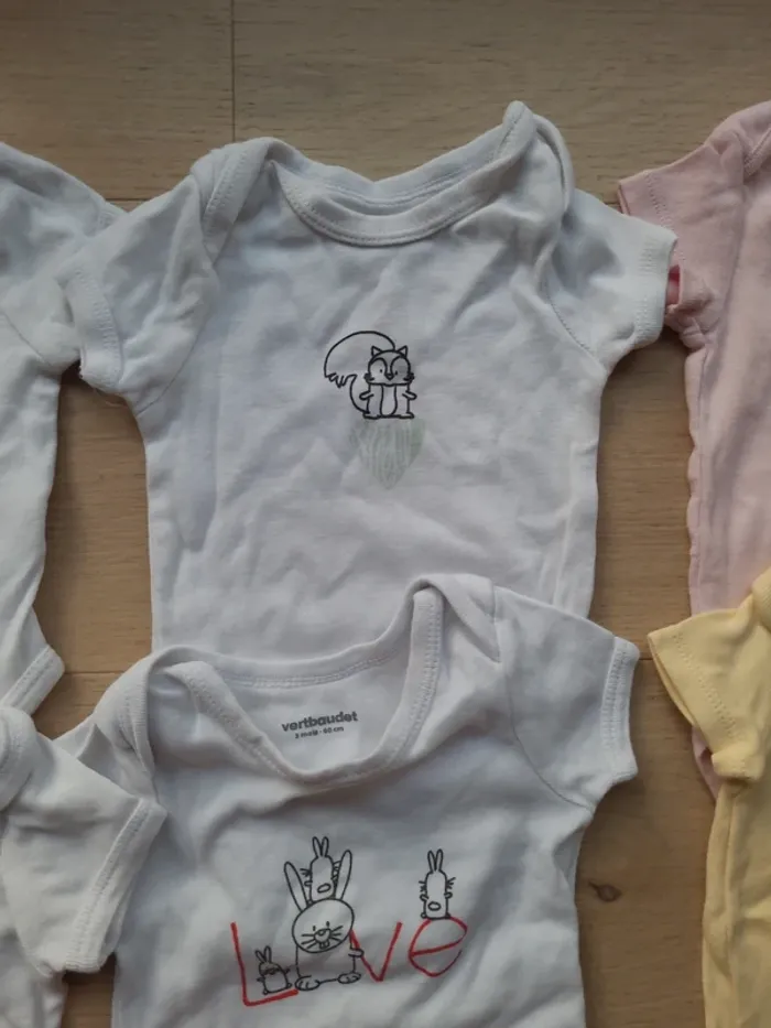 Lot bodys 3 mois - photo numéro 4
