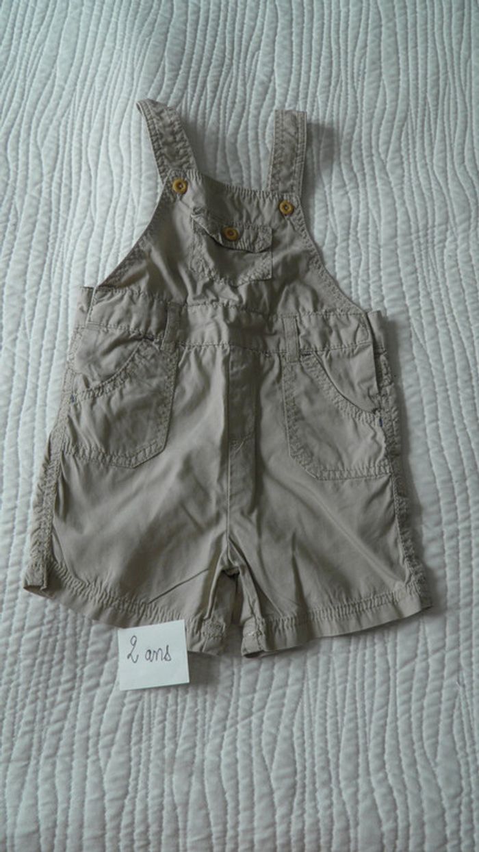 Salopette short beige Kiabi 2 ans - photo numéro 2