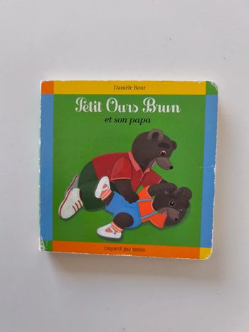 Livre Petit ours brun