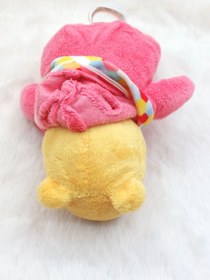 Petite peluche doudou Winnie l’ourson en pyjama rose DISNEY NICOTOY Simba 20 cm - photo numéro 6
