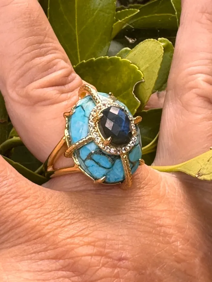 Bague habaha Paris pierres turquoise et jade bleu/reflets vert crique acier inoxydable or réglable