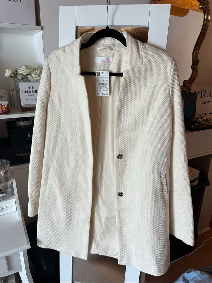 Long manteau blanc écru tissu gaufré T38 Camaieu TBE 🕊 - photo numéro 2