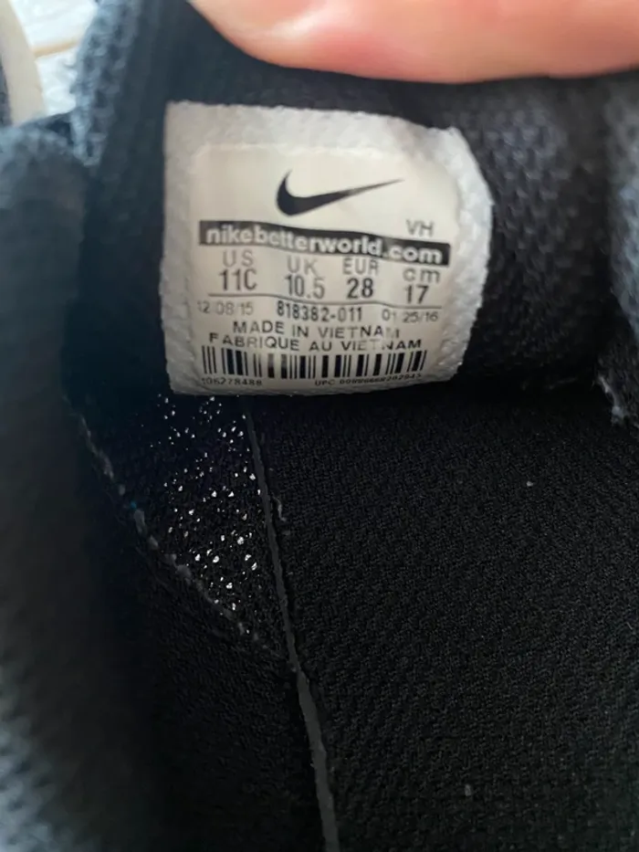 Basket Nike chaussure taille 28 - photo numéro 6
