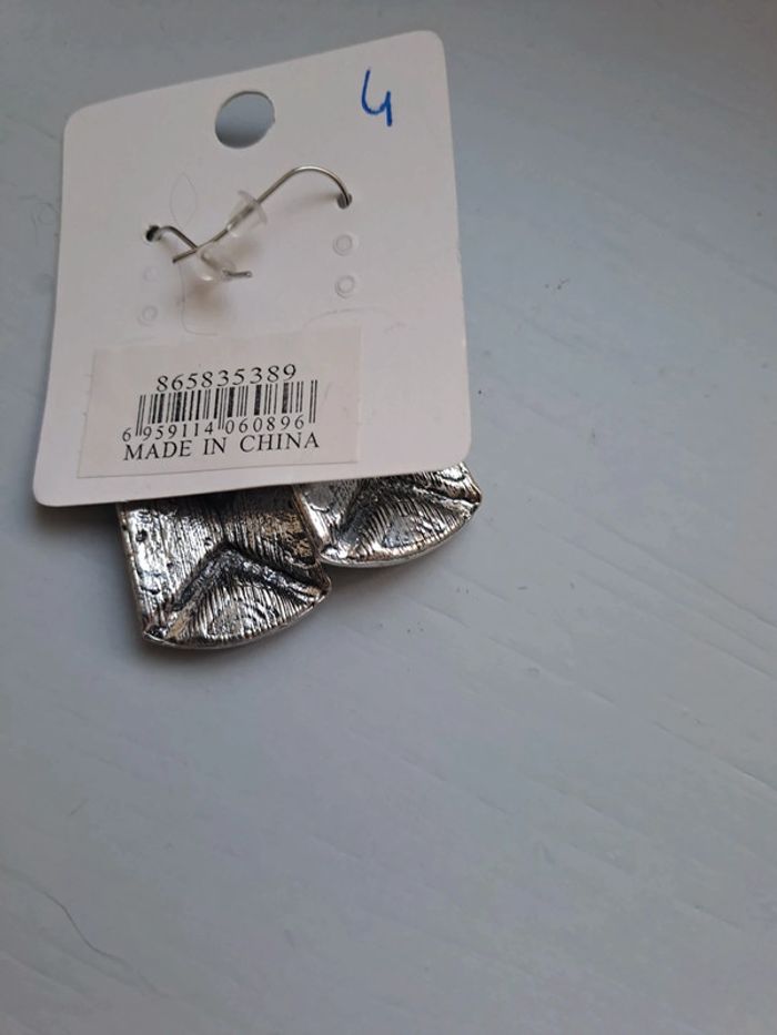 Paire boucles d'oreilles - photo numéro 2