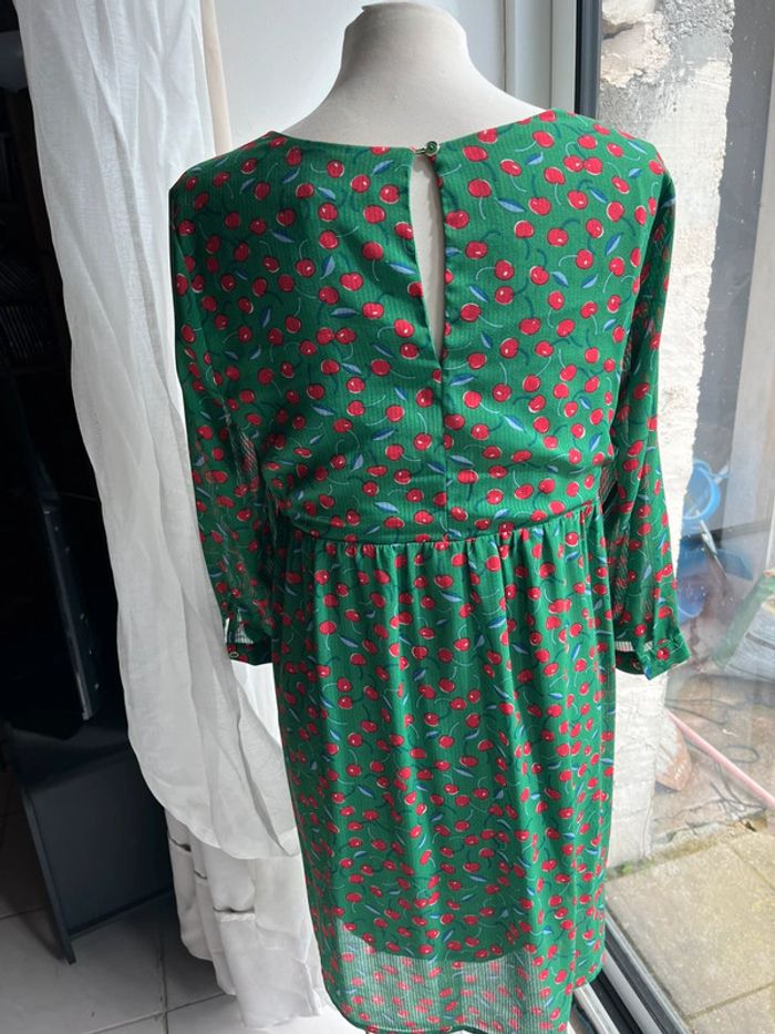 Robe cerises la petite étoile taille 2 - photo numéro 2