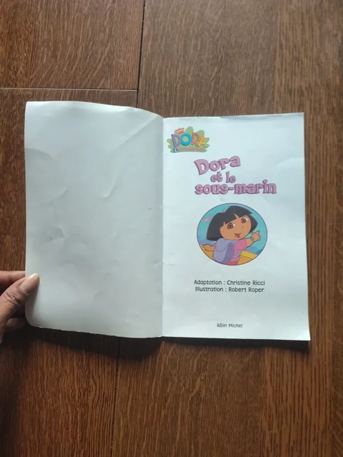 Livre Dora et le sous-marin - photo numéro 6