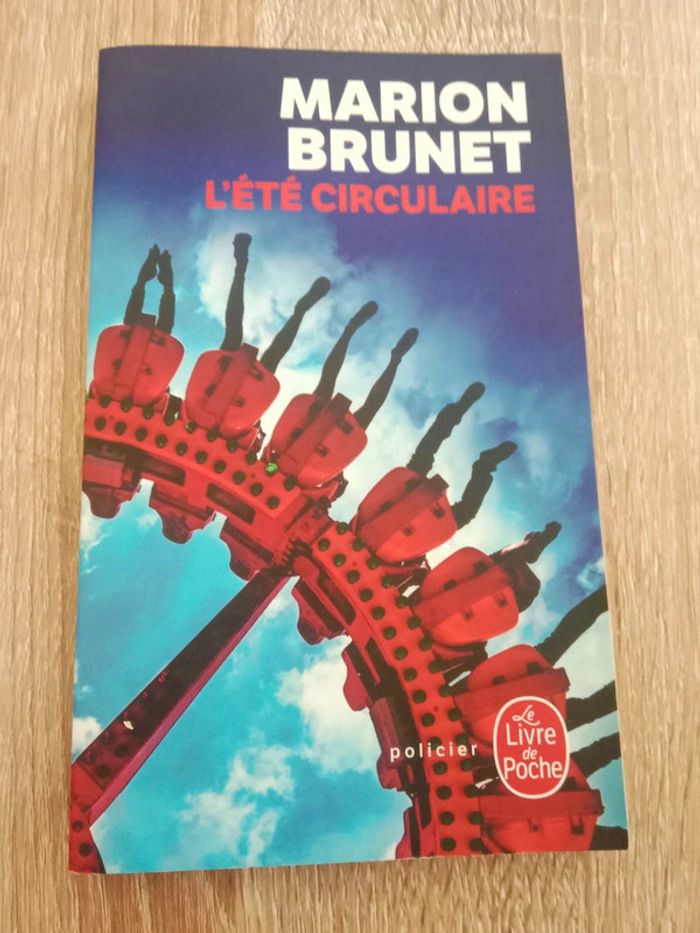 Marion Brunet 🪅 L'été circulaire - photo numéro 1