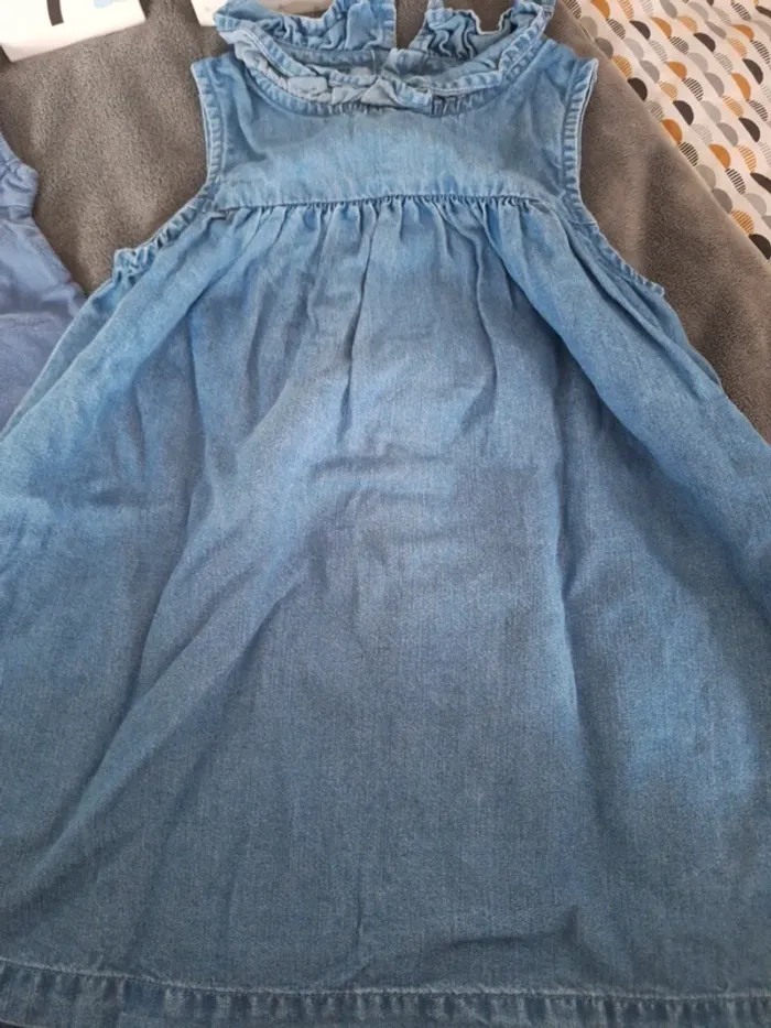 Tee shirt et robe 23/24 mois - photo numéro 3