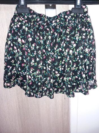 Jolie Jupette à fleurs 7-8ans