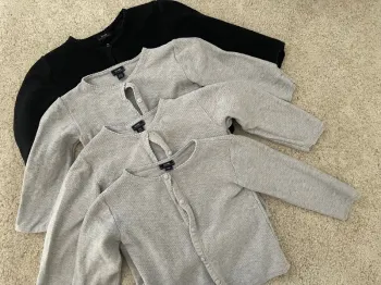 Lot de 4 gilets Kiabi 🌻