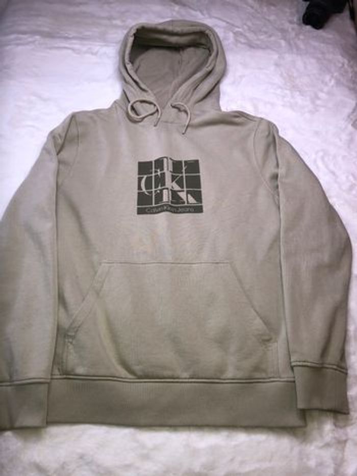 Pull homme Calvin Klein, vert, très bon état taille M - photo numéro 3