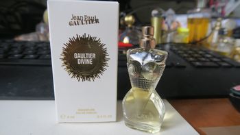 Miniature de parfum JP Gaultier Divine