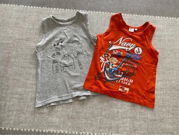 Lot 2 débardeurs 5 ans