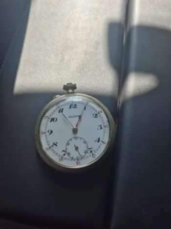 Montre a gousset ultra