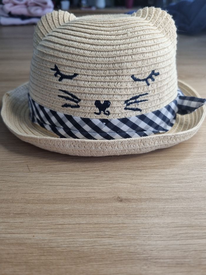 Chapeau 3.6 mois  41 cm