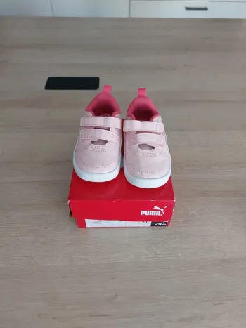 Baskets fille puma taille 21