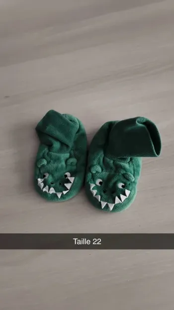 Chausson taille 22