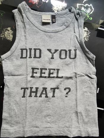 débardeur taille 4 ans