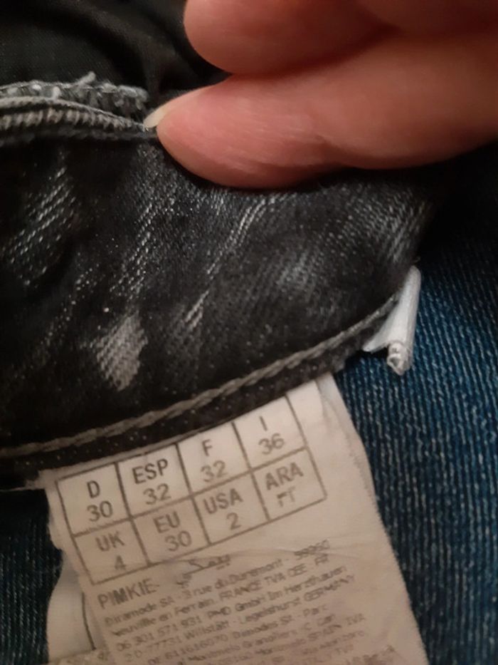 Jeans femme taille 32/36 voir taille sur l'étiquette - photo numéro 7