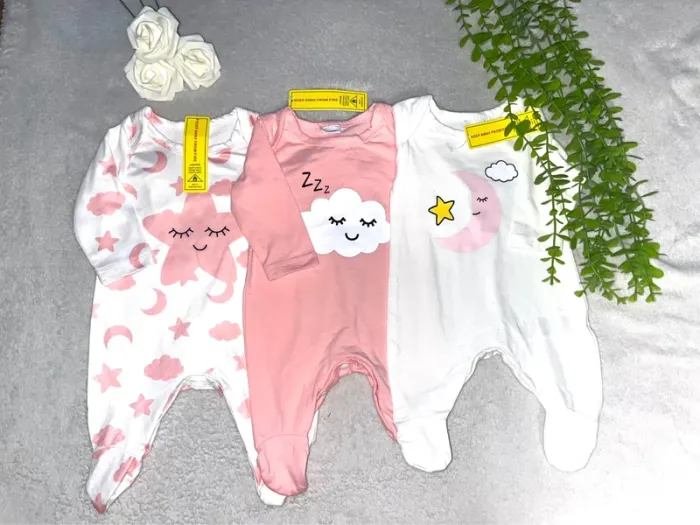 Très beau lot de 3 pyjama léger à longue manche bébé fille - photo numéro 2