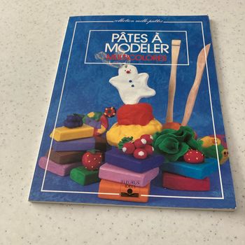 Livre pâtes à modeler