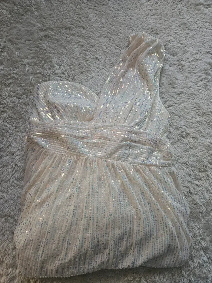 Robe de soirée brillante a sequin