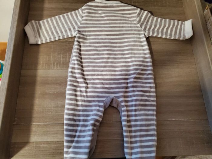 Lot de 6 pyjamas et 1 surpyjama 6 mois - photo numéro 10