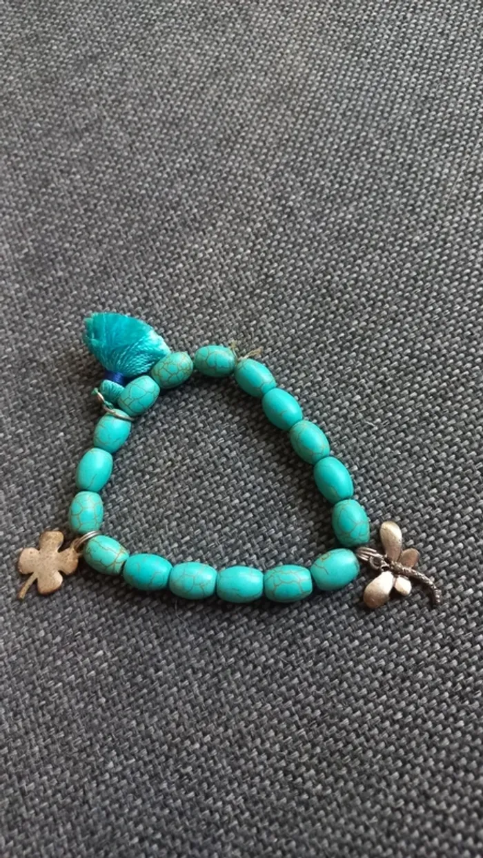 Bracelet fantaisie femme . Bleu turquoise libellule et trèfle - photo numéro 2