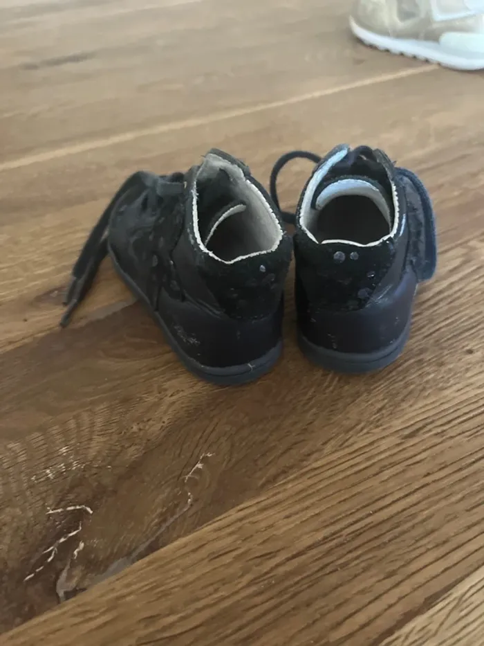 Chaussure bébé - photo numéro 4