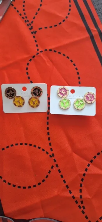 Lot de 4 paires de boucles d oreilles