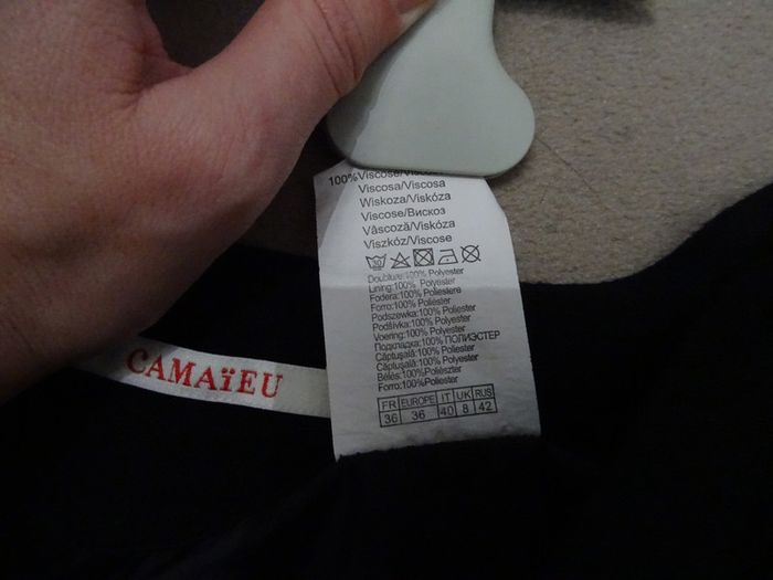 Jupe courte - photo numéro 3