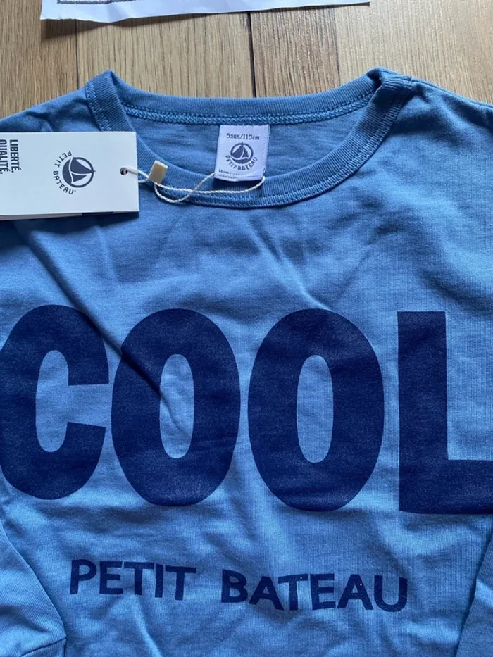 T shirt cool petit bateau 5 ans - photo numéro 2